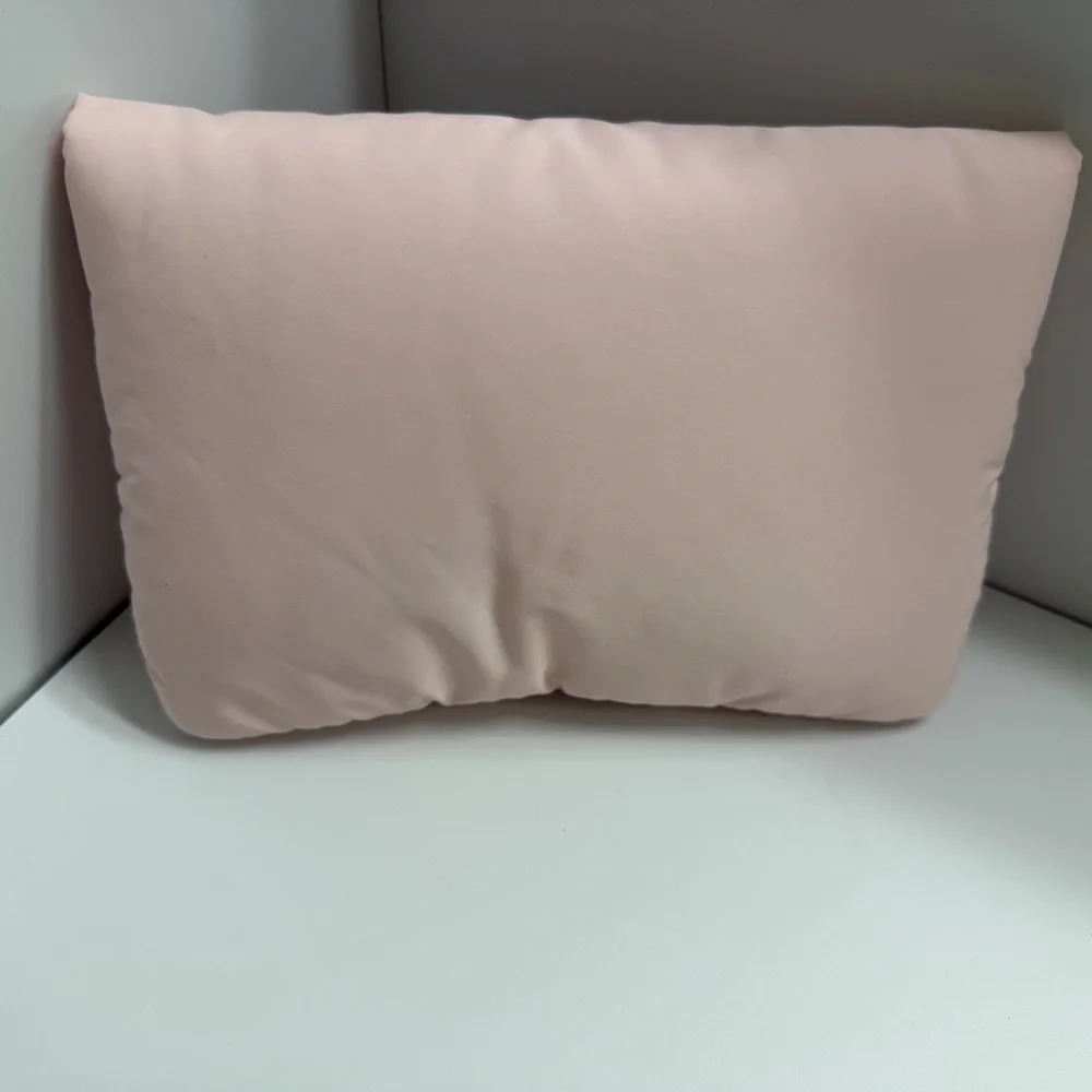 NIB- Dior Beauty - Pink Satin Clutch/Cosmtic Or Jewelry Pouch! - Picture 5 of 7